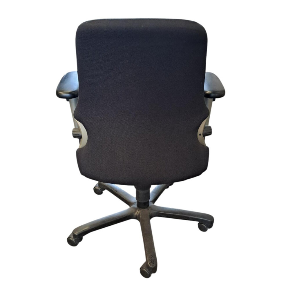 Comforto 77 Bureaustoel Zwart Zwart Voetkruis Smalle Rug B-Keus