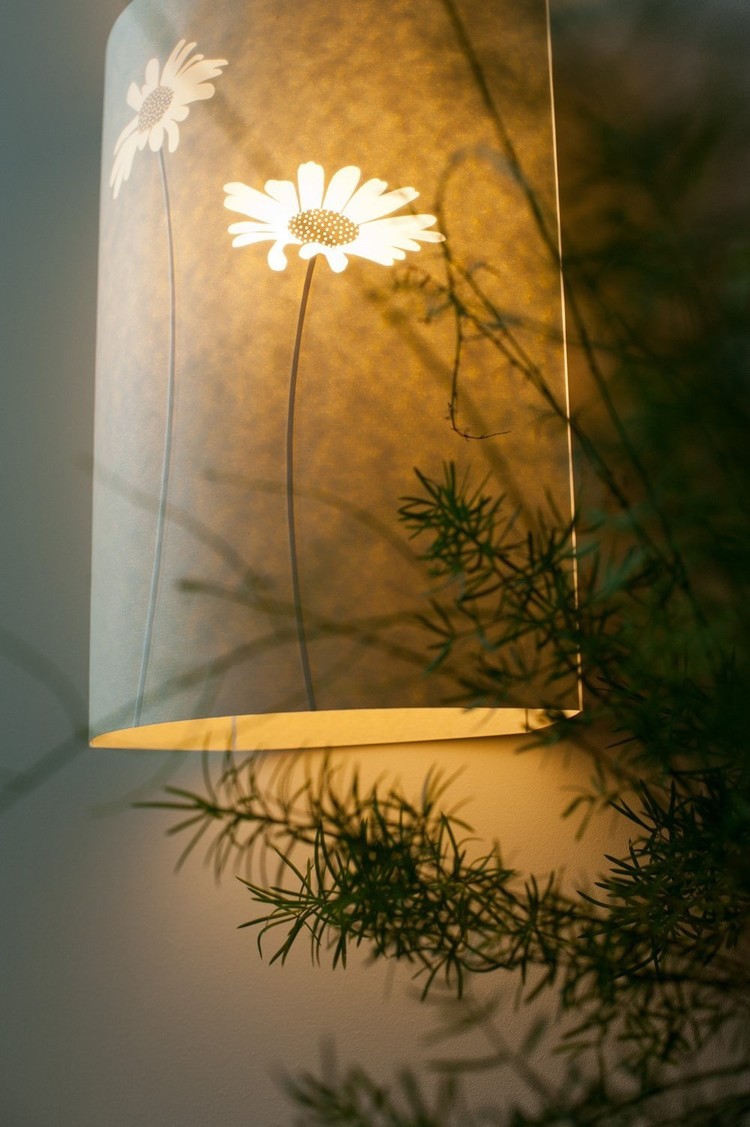 Hannah Nunn Daisy Wall Lamp