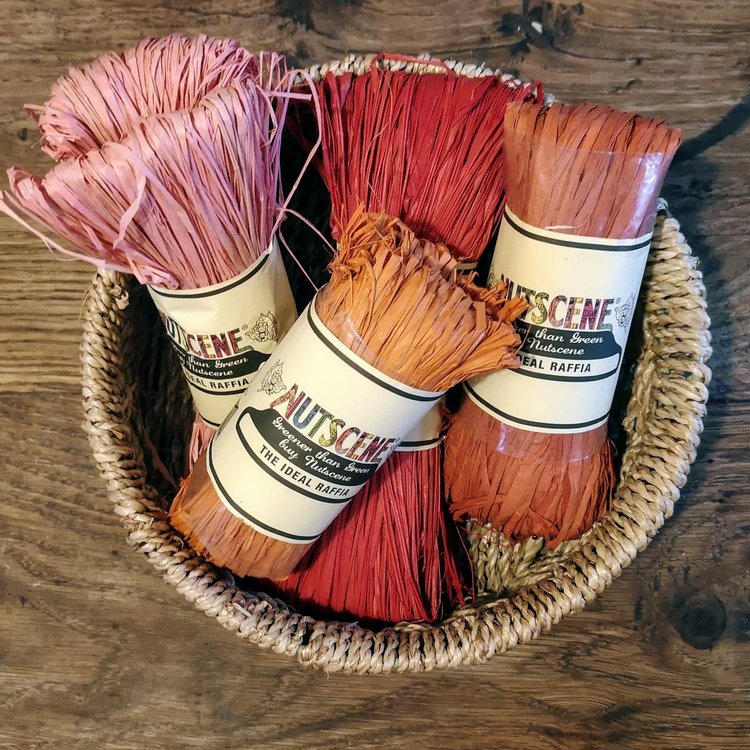 Nutscene Raffia (Pinks, Reds & Oranges)