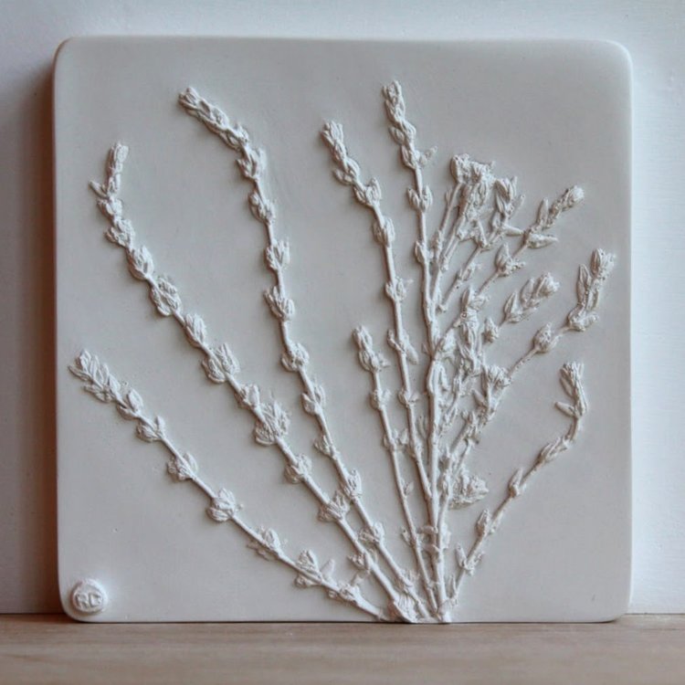 Rachel Dein Small 'Thyme' Plaque in White Plaster