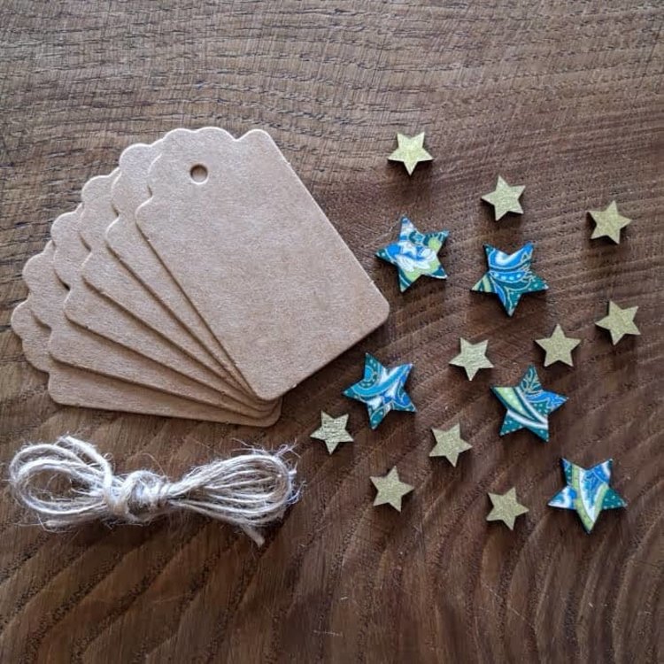 Seasons Green D.I.Y. Festive Gift Tag Kit