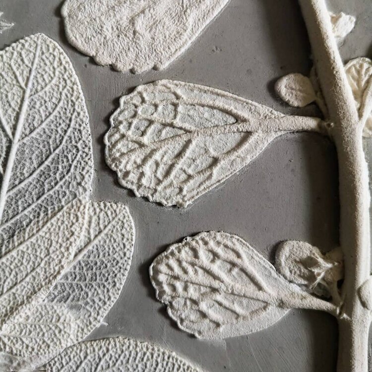 Rachel Dein Large Grey & White Fennel & Leaves Plaque