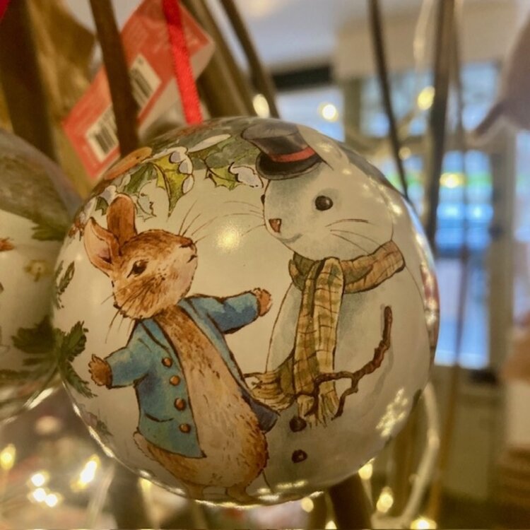 Beatrix Potter Peter Rabbit Tin Bauble (Empty)