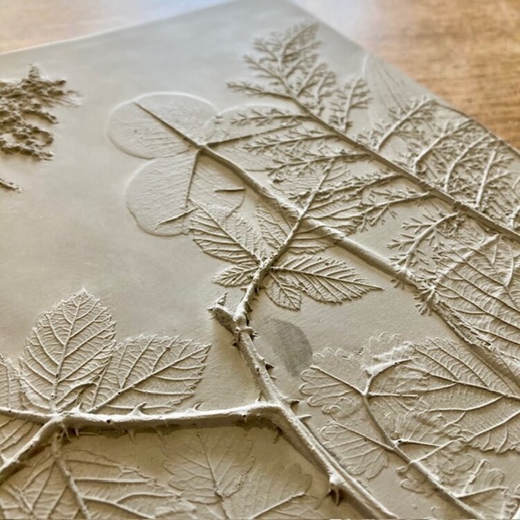 Rachel Dein Large Grey Nettle & Clover Plaque