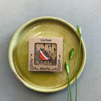 Lily Faith Pin Brooch- Robin