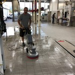 Werkstatt- und Industriereiniger