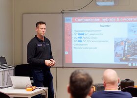 Training  & opleiding