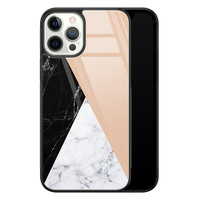 Leuke Telefoonhoesjes iPhone 12 Pro glazen hardcase - Marmer zwart bruin