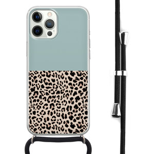 Leuke Telefoonhoesjes iPhone 12 Pro Max hoesje met koord - Luipaard mint