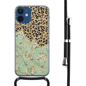 Leuke Telefoonhoesjes iPhone 12 mini hoesje met koord - Luipaard flower print