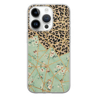 Leuke Telefoonhoesjes iPhone 14 Pro siliconen hoesje - Luipaard flower print