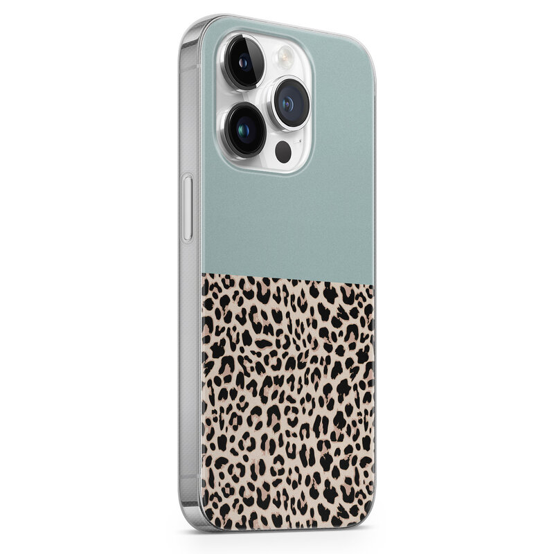 Leuke Telefoonhoesjes iPhone 14 Pro siliconen hoesje - Luipaard mint
