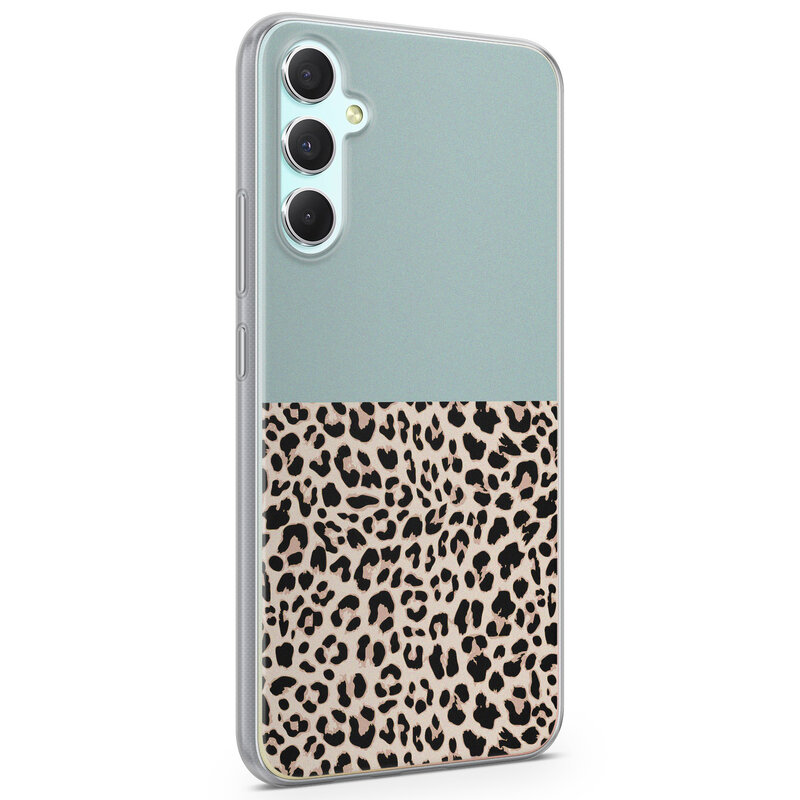 Leuke Telefoonhoesjes Samsung Galaxy A34 siliconen hoesje - Luipaard mint