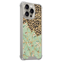 Leuke Telefoonhoesjes iPhone 15 Pro Max shockproof case - Luipaard flower print