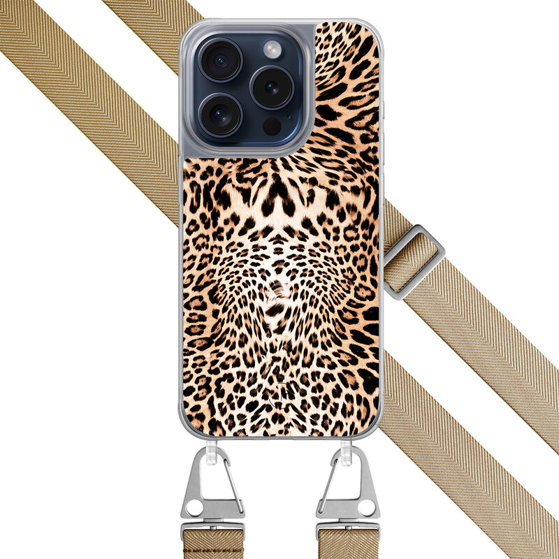 Leuke Telefoonhoesjes iPhone 15 Pro hoesje met beige koord - Luipaardprint