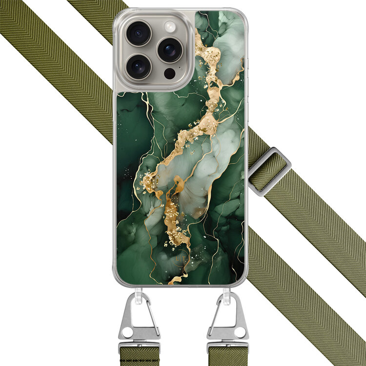 Leuke Telefoonhoesjes iPhone 15 Pro Max hoesje met groen koord - Marmer groen goud
