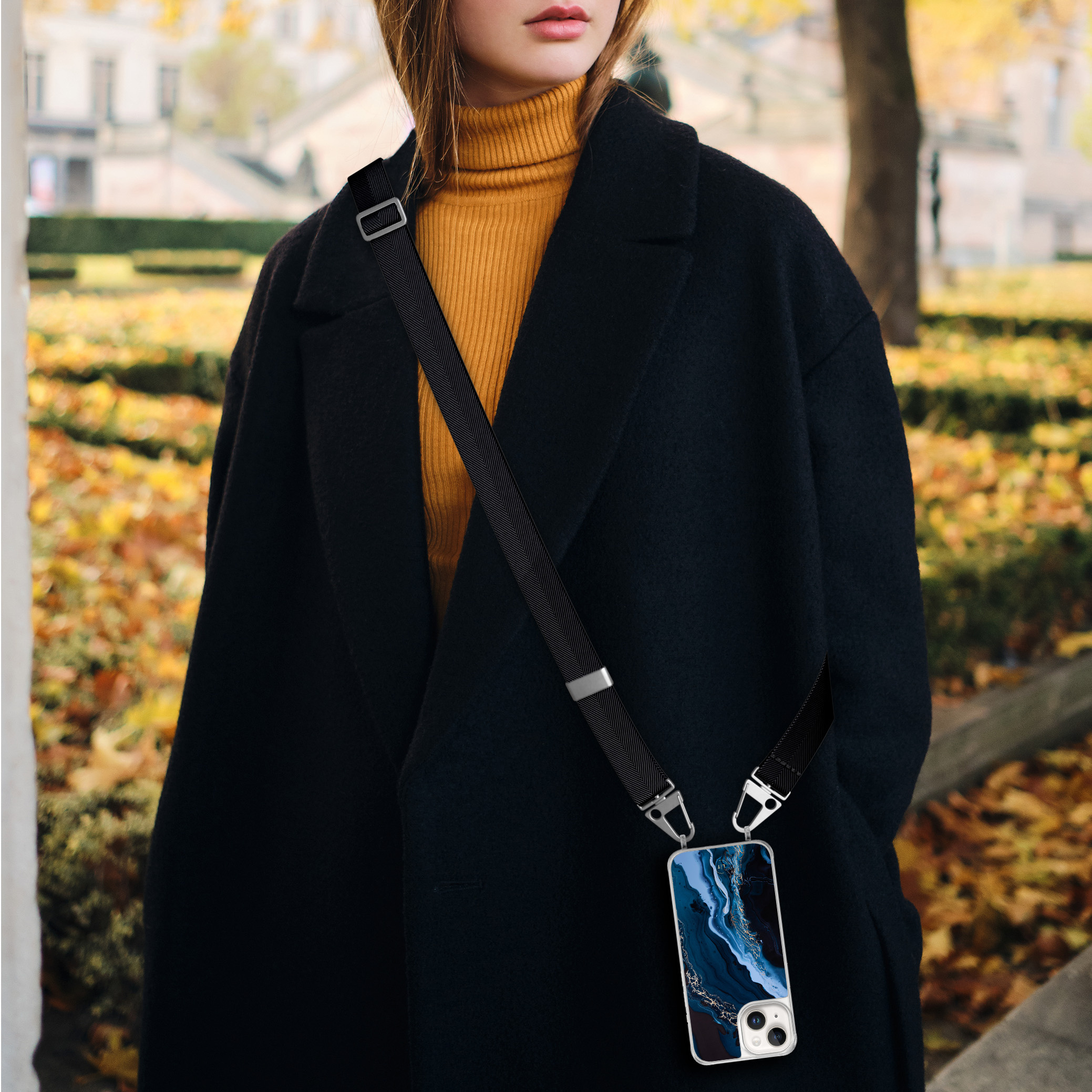 Leuke Telefoonhoesjes iPhone 14 hoesje met zwart koord - Marmer lagoon blauw