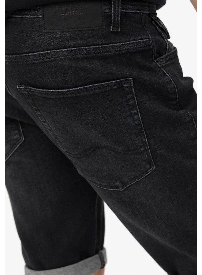 Short - Jeans / Black - Grey