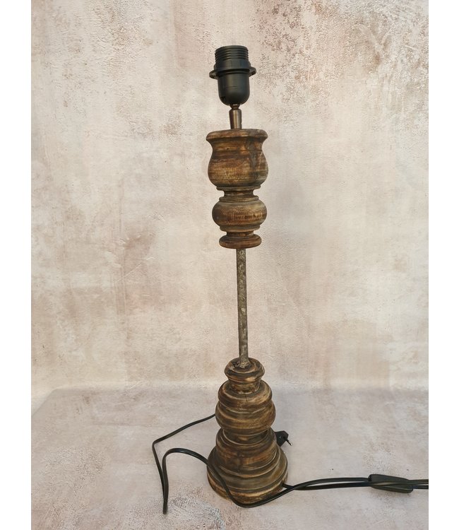 Houten lampvoet (8) - 12 x 60 cm - stekker/snoer 140 cm - excl. kap
