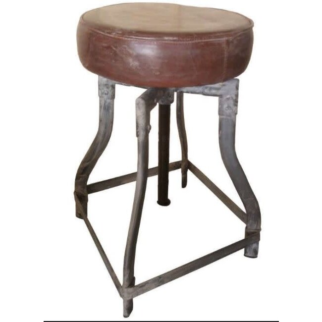 # C065 - Iron stool leather seat - 30 cm x 50 cm (70cm uitgedraaid)