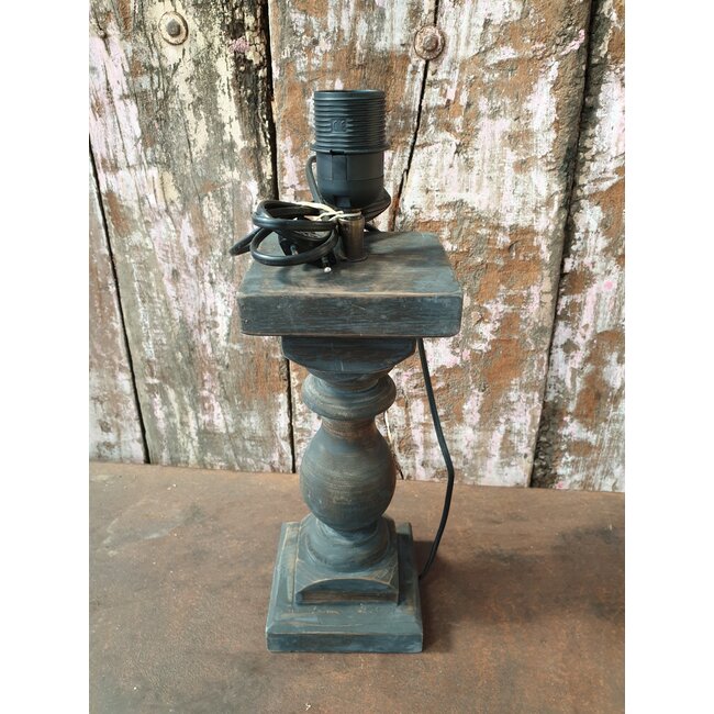 Houten lampvoet (19) - 12,5 x 12,5 x 30cm (39 cm incl fitting)