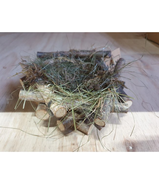 ### Nestje - 15 x 15 x 6 cm