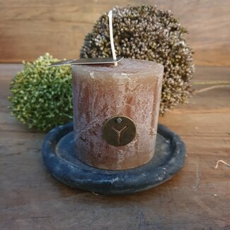 Brynxz ### RUSTIC CANDLE BROWN OLIVE D.7 H.7