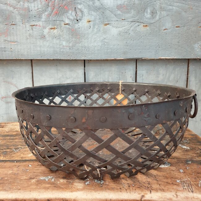 ### Iron basket M D31 x 11cm