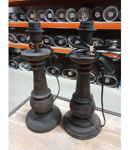 Houten lampvoet (113) per stuk-  16x 16 x  30cm (39 cm incl. fitting) - excl. kap - per stuk
