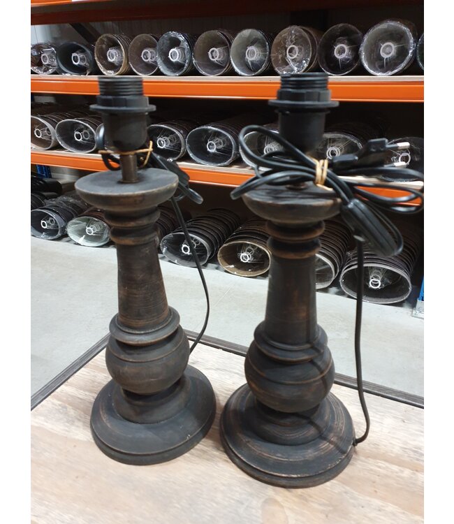 Houten lampvoet (113) per stuk-  16x 16 x  30cm (39 cm incl. fitting) - excl. kap - per stuk