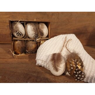 # Witte en gouden eierenhangers met veer 15 cm - set van 6