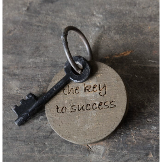 Sleutel met tekst B | Success - (HxBxD) 5x5x1 cm