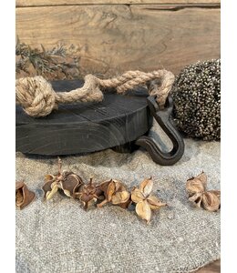 ## Hook iron 2x6x9.3cm Dark brown