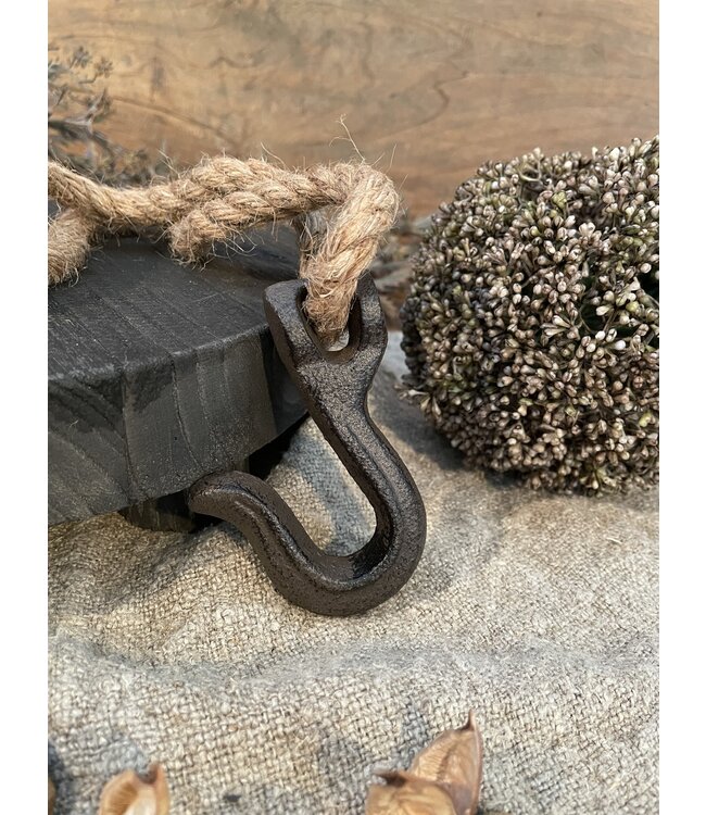 ### Hook iron 2x6x9.3cm Dark brown