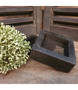 ## Zwarten houten rasp - 8 x8 x2,5 cm