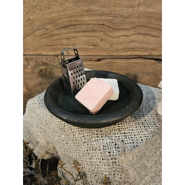 Still # 31923 - zwart aardewerk schaal - 16 x 2,5 cm - Black Series