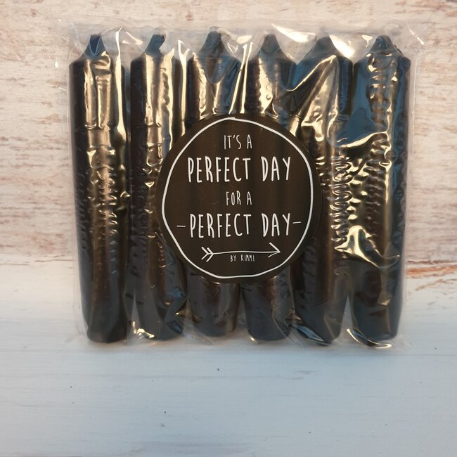 # Zwart - Pakje met 6 kaarsjes van 2,1 x 12 cm