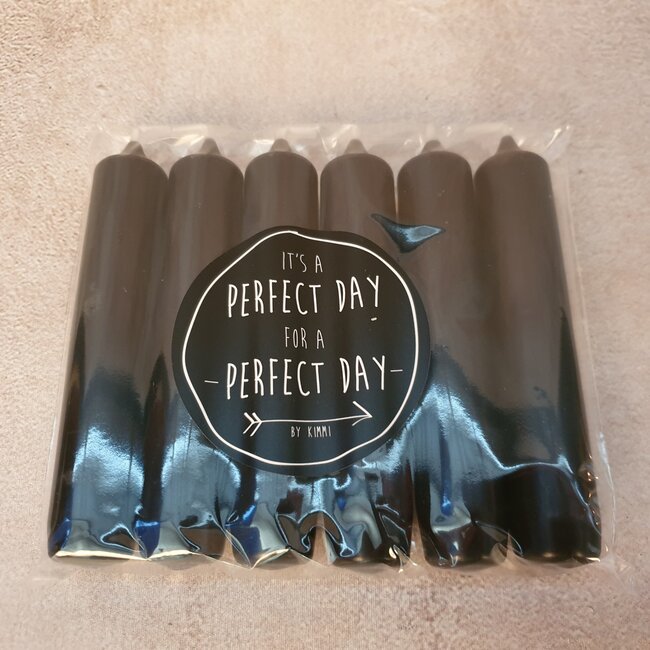 # Zwart - Pakje met 6 kaarsjes van 2,1 x 12 cm