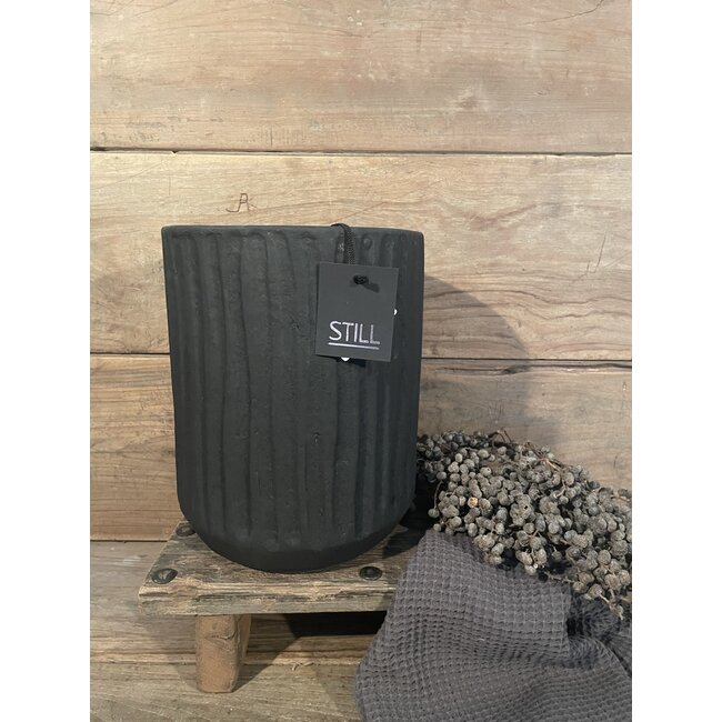 Still 1# 31127 - Carv Planter 15 Black Series - Ca. 18 L x 18 B x 26 H cm