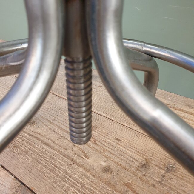 # i882 - kruk doa - 37 x 37 x 53,5 cm