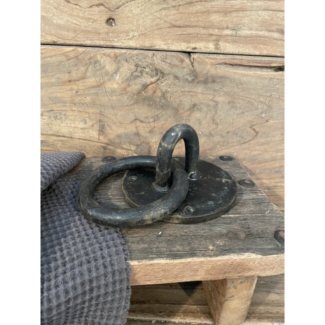 # Zware metalen wandring - meerpaalring - 12 x 12 x 16 xm