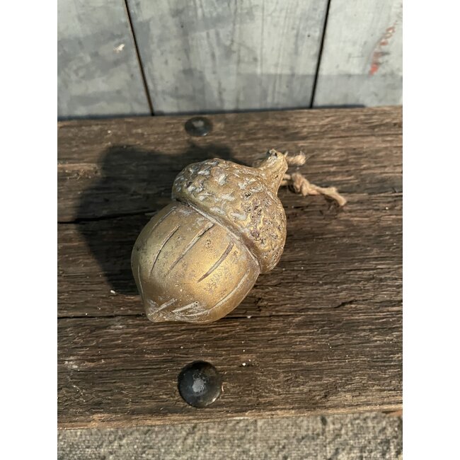 # Afgeprijsde artikelen verzending eigen risico # Acorns De Luxe Jewel ca.D.10 x H.8-grootste