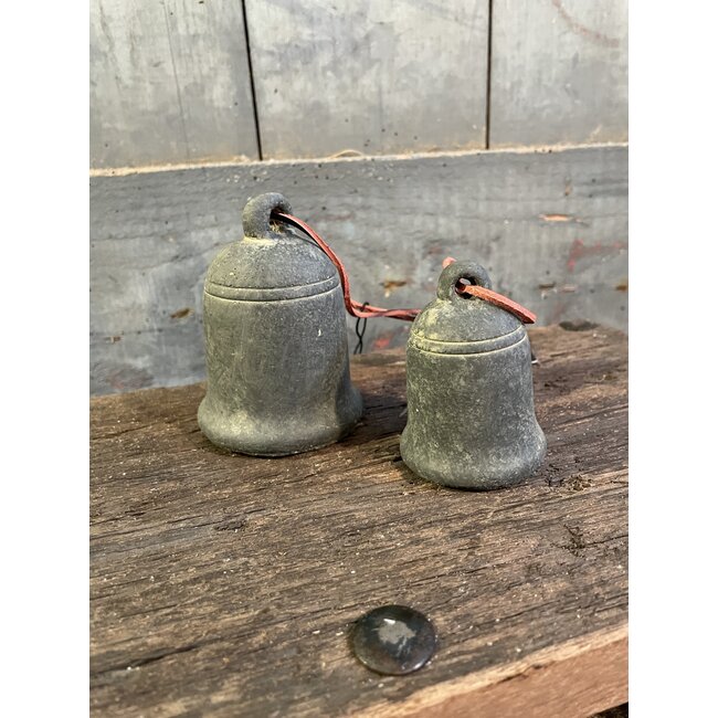 Set of 2 Jinglebells Majestic Vintage D.7-5 H.9-7