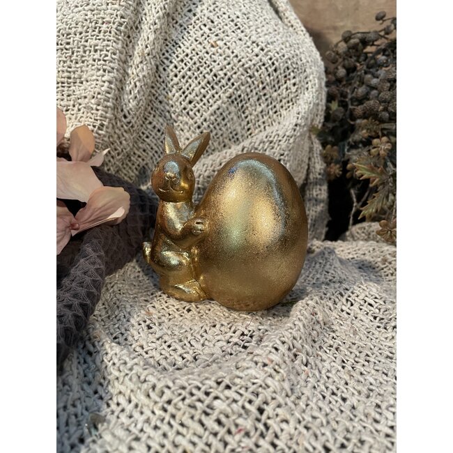 # Gouden haas met ei - 9 x 6,5 x 8,5 cm - per stuk