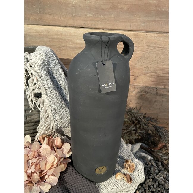 Afgeprijsde artikelen verzending eigen risico # Antraciet kruik met een oor 13 x 39 cm - Ancient Soil