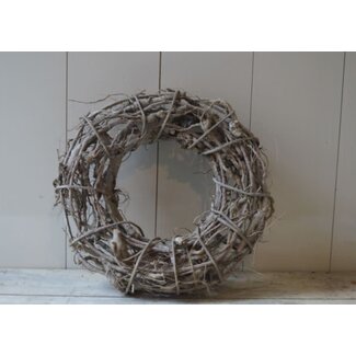 W683 - krans - 41 x 41 x 9 cm (binnenring 20 x 20 x 9 cm)