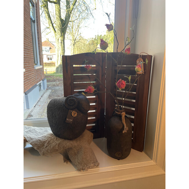 # Sheep With Horn Majestic Brown L D.22 H.20