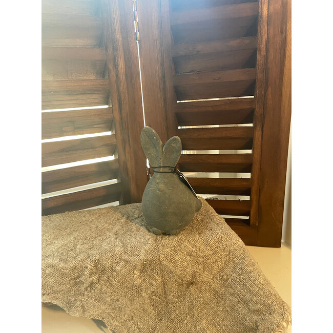 # Rabbit Basic Maj. Vintage M D.8 H.13