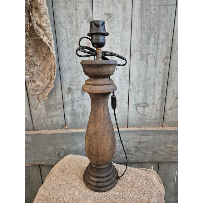 # Houten lampvoet (174) - 12 x 12 x 40 cm (49 cm incl fitting)
