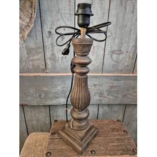 # Houten lampvoet (181) - 13 x 13 x 41 cm (50 cm incl fitting)